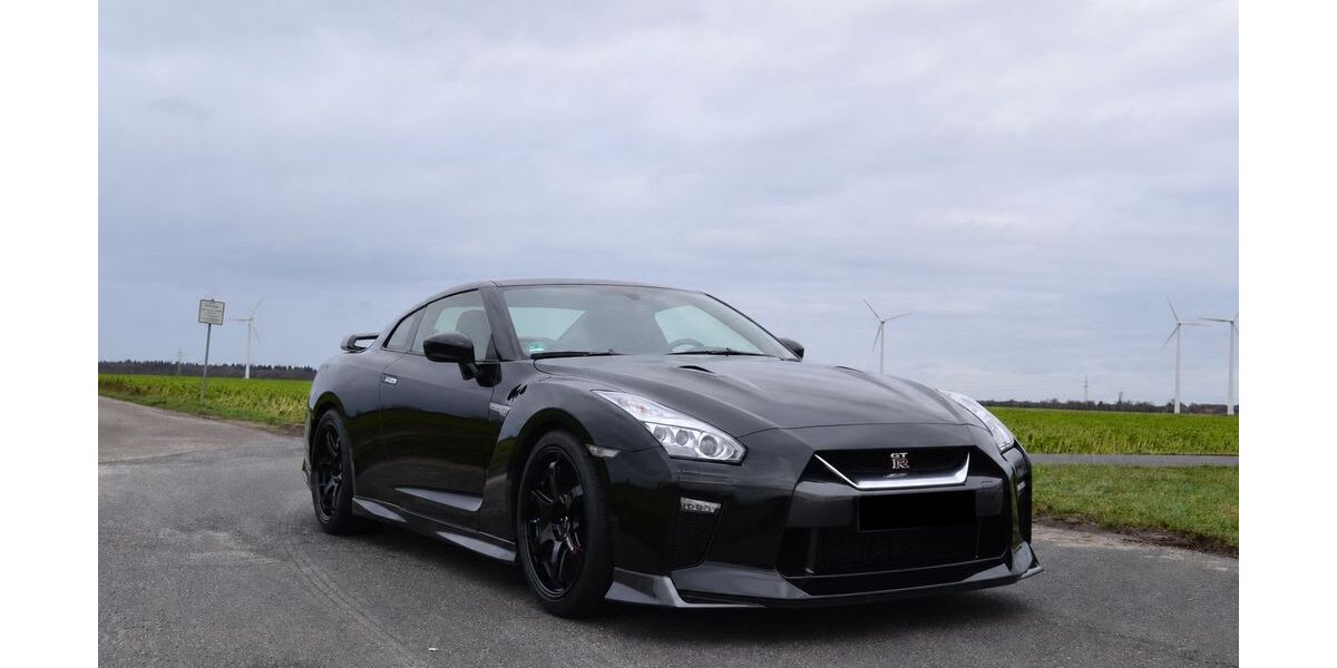 Nissan GT-R 9.461 km 167.850 &euro; Kirchwalsede 27386
