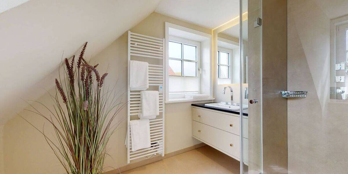 Etagenwohnung Hörnum (Sylt) - 2 Zimmer, 66 m&sup2;, 750.000&euro; | Angebot:25799873