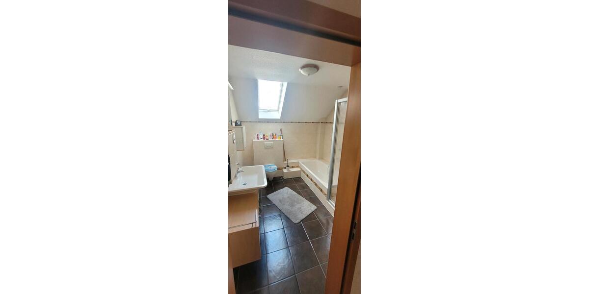 Doppelhaushälfte Schwalmstadt - 5 Zimmer, 140 m&sup2;, 247.000&euro; | Angebot:26802982