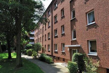 3 Zimmer Wohnung auch als WG Gründung 550 pro Zimmer