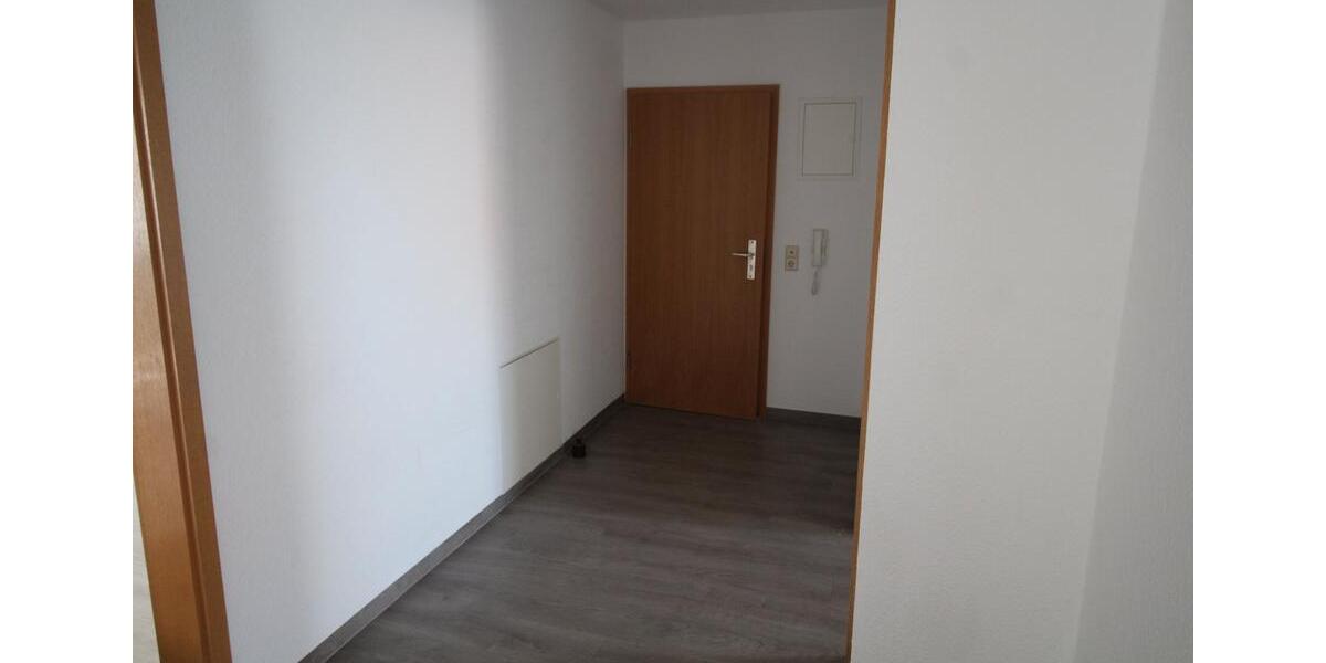 Dachgeschoßwohnung Burgstädt - 3 Zimmer, 82 m&sup2;, 90.000&euro; | Angebot:26828057