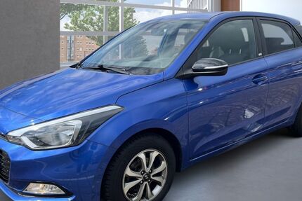 Hyundai i20 88.686 km 10.490 &euro; Schiffweiler 66578