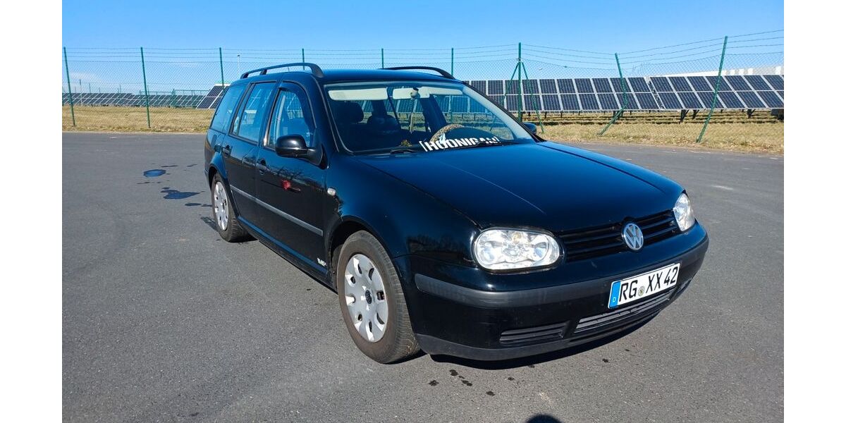 VW Golf 276.500 km 699 &euro; Kleinzadel 01665