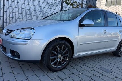 VW Golf 94.000 km 6.600 &euro; Grafenau 71120