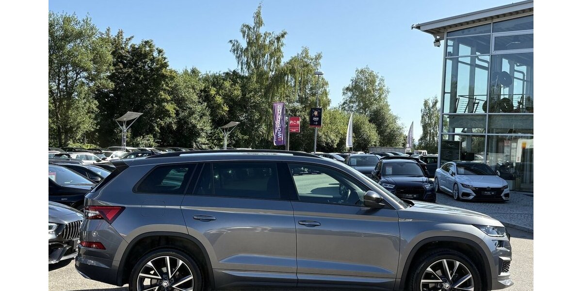 Skoda Kodiaq Sport Line KAMERA/NAVI/KEYLESS/MEMORY/AHK 97.362 km 28.900 &euro; Villingen-Schwenningen 78054