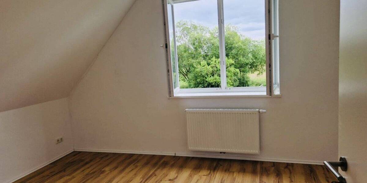 Etagenwohnung Pronstorf Goldenerhahn - 3 Zimmer, 80 m&sup2;, 1.020&euro; | Angebot:26902539