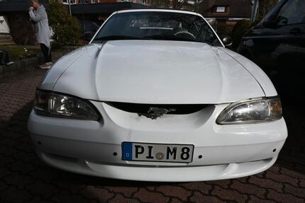 Ford Mustang 160.824 km 9.100 &euro; Hamburg 22397