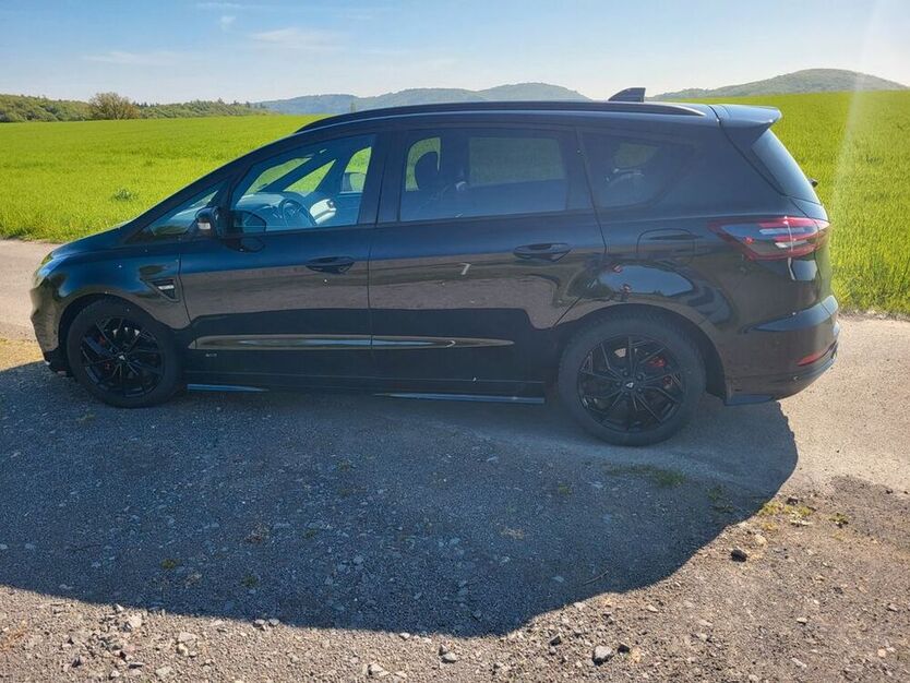 S-Max