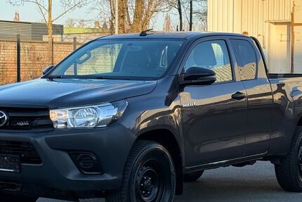 Toyota Hilux 267.500 km 19.040 &euro; Nürnberg 90441