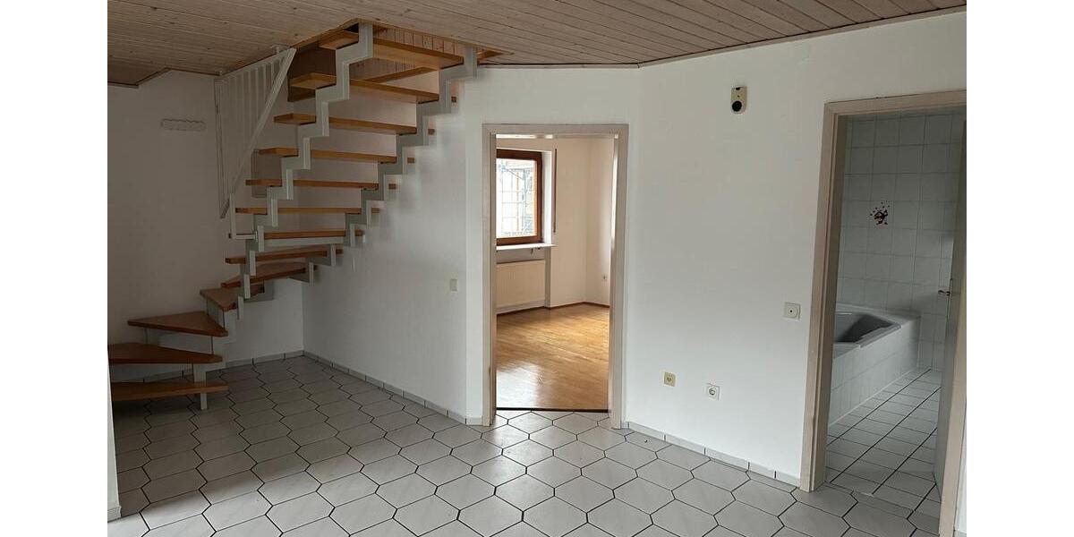 Etagenwohnung Münster (Hessen) - 2 Zimmer, 70 m&sup2;, 770&euro; | Angebot:24877284