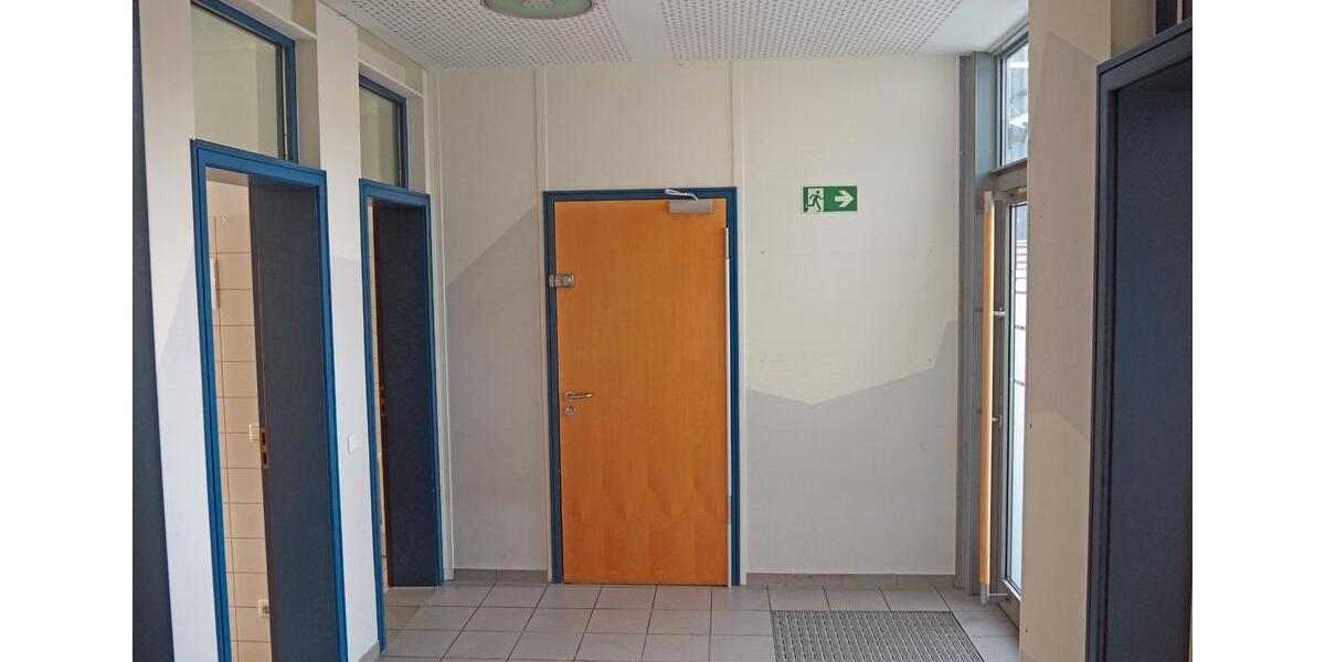 Gewerbeobjekt Güntersleben - 1.100&euro; | Angebot:26132326