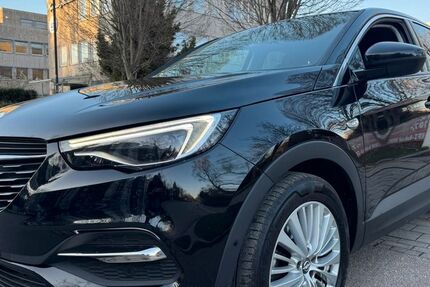 Opel Grandland (X) 92.600 km 14.700 &euro; Riemerling 85521