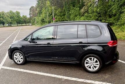 VW Touran 71.000 km 19.800 &euro; Nieder-Olm 55268