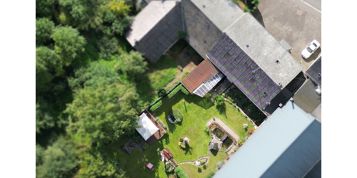 Einfamilienhaus mit Werkstatt, Gartenidylle & viel Platz 6 zimmer