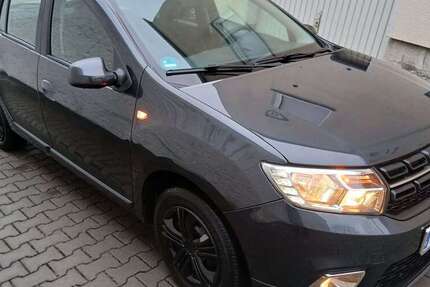 Dacia Logan 95.000 km 8.600 &euro; Ober-Olm 55270