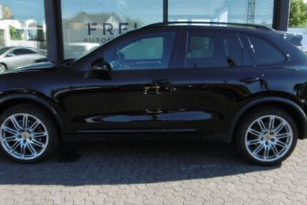 Porsche Cayenne 296.000 km 22.600 &euro; Gustavsburg 65462