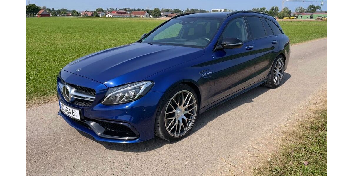 Mercedes-Benz C 63 AMG 65.160 km 46.500 &euro; Berkheim 88450