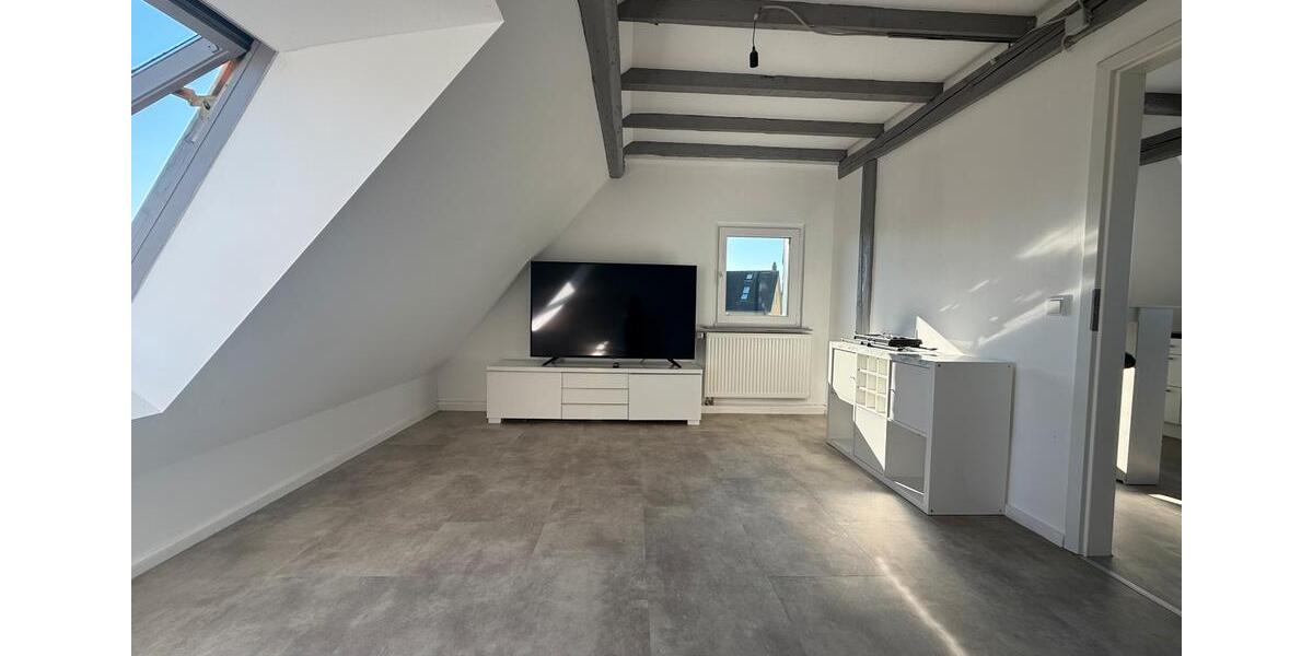 Dachgeschoßwohnung Hennef (Sieg) - 2 Zimmer, 54 m&sup2;, 690&euro; | Angebot:26278517