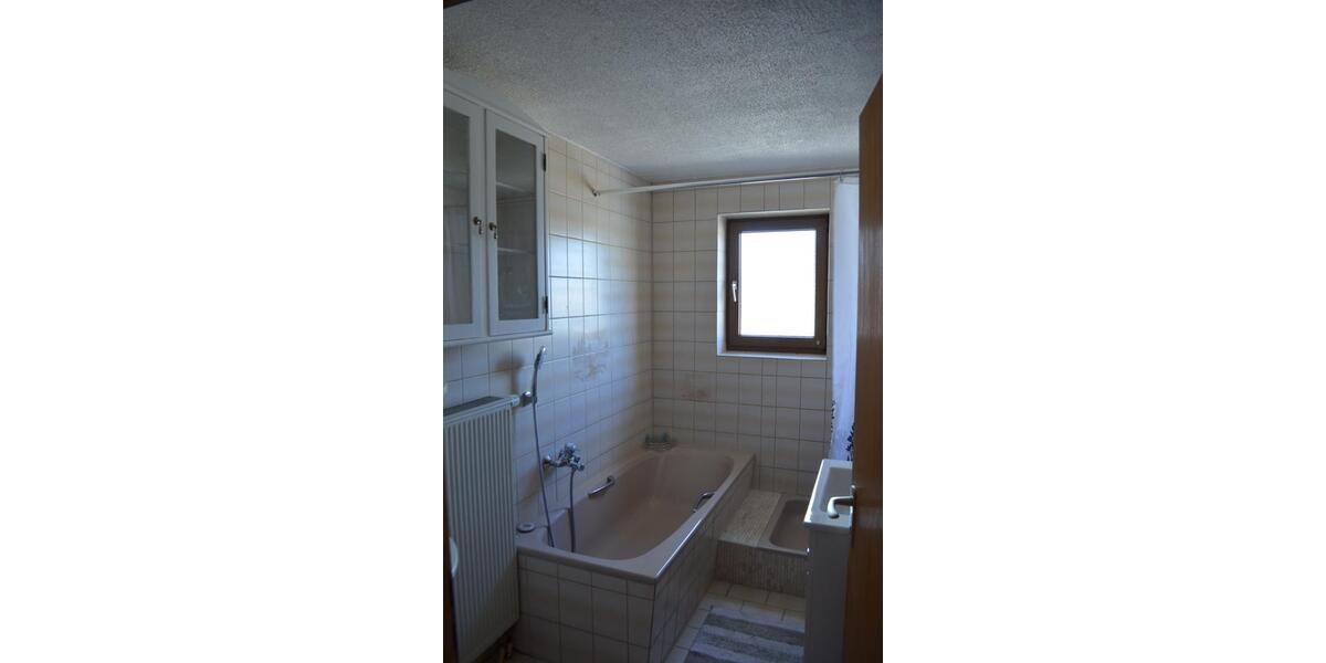 Etagenwohnung Vöhringen - 1 Zimmer, 17 m&sup2;, 270&euro; | Angebot:25497558