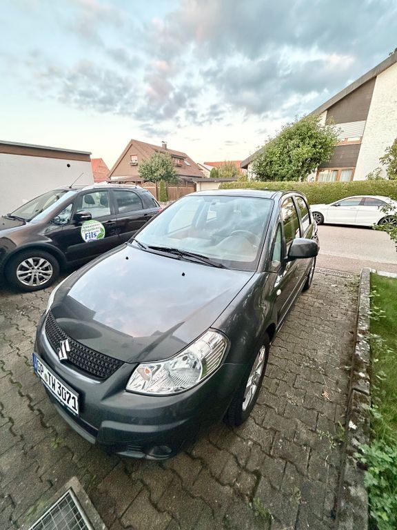 Suzuki SX4 136.000 km 4.950 € Heiningen 73092