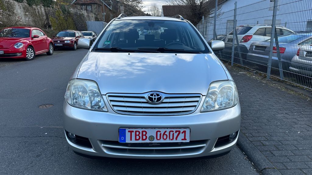 Toyota Corolla 199.000 km 3.500 &euro; Wertheim am Main 97877