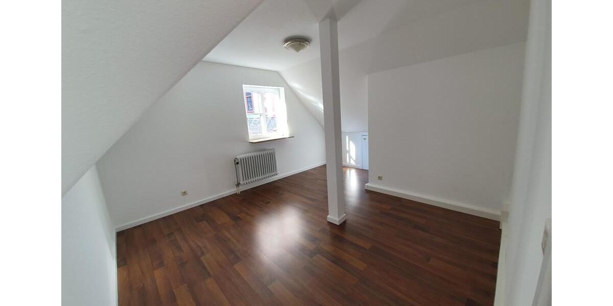 Maisonettenwohnung Waldshut-Tiengen Tiengen - 4.5 Zimmer, 122 m&sup2;, 1.200&euro; | Angebot:25102715
