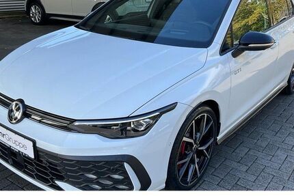 VW Golf 9.660 km 40.980 € Koblenz 56076