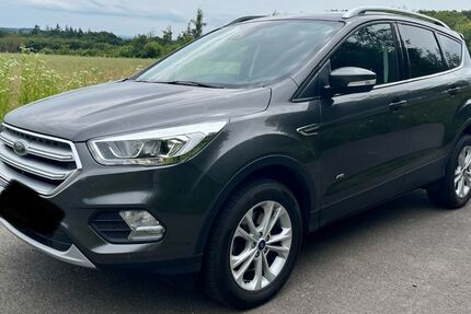 Ford Kuga 93.800 km 18.100 € Dornburg 65599