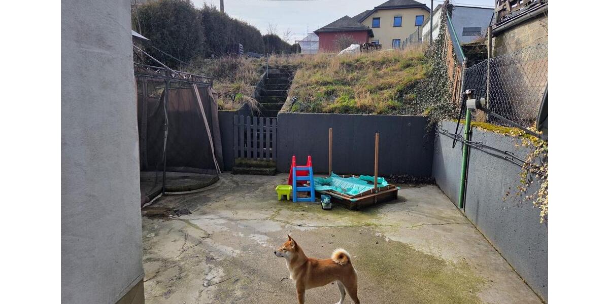 Reihenhaus Gusenburg - 5 Zimmer, 140 m&sup2;, 900&euro; | Angebot:26385801