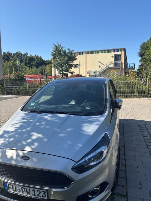S-Max