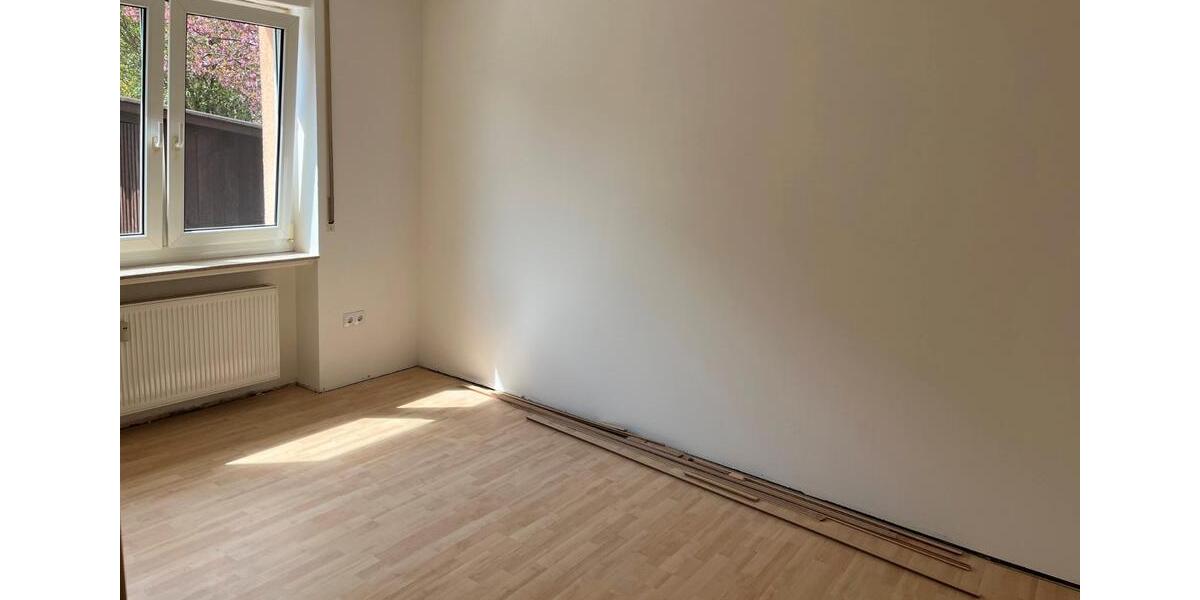 Erdgeschoßwohnung Bad Windsheim - 3 Zimmer, 85 m&sup2;, 680&euro; | Angebot:26291905