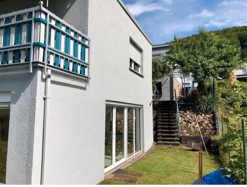 Teilmöbliertes Einfamilienhaus - Scheidt in der Nähe von Uni.