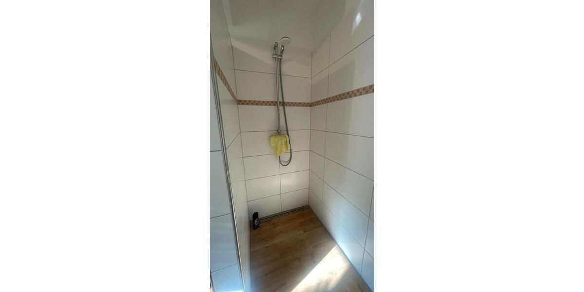 Etagenwohnung Brokstedt - 3 Zimmer, 75 m&sup2;, 975&euro; | Angebot:26402971