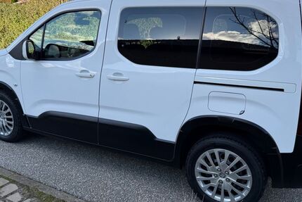 Peugeot Rifter 158.300 km 9.450 &euro; Neubukow 18233