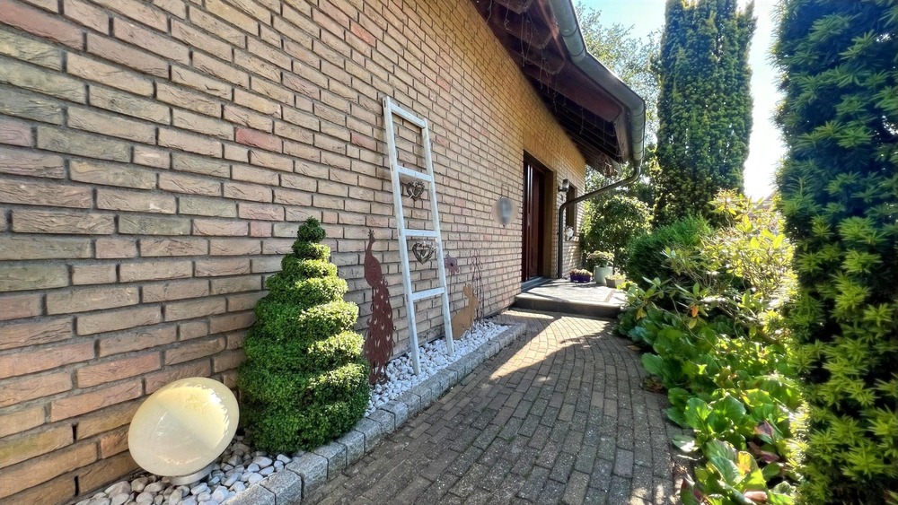 Einfamilienhaus Laage - 4 Zimmer, 135 m&sup2;, 450.000&euro; | Angebot:25245525