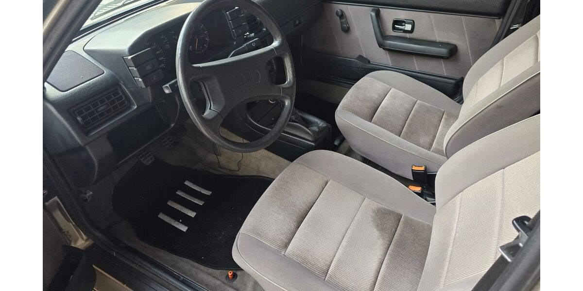 Audi 80 304.000 km 3.200 &euro; Castrop-Rauxel 44579