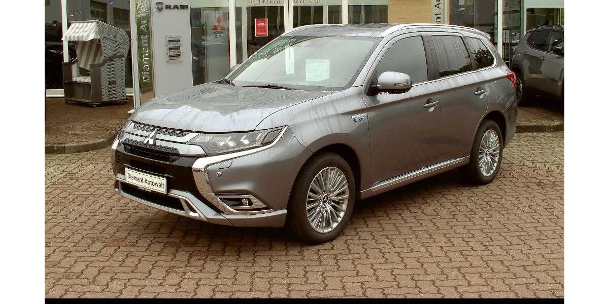 Mitsubishi Plug-in Hybrid Outlander 120.564 km 22.400 &euro; Flensburg 24941