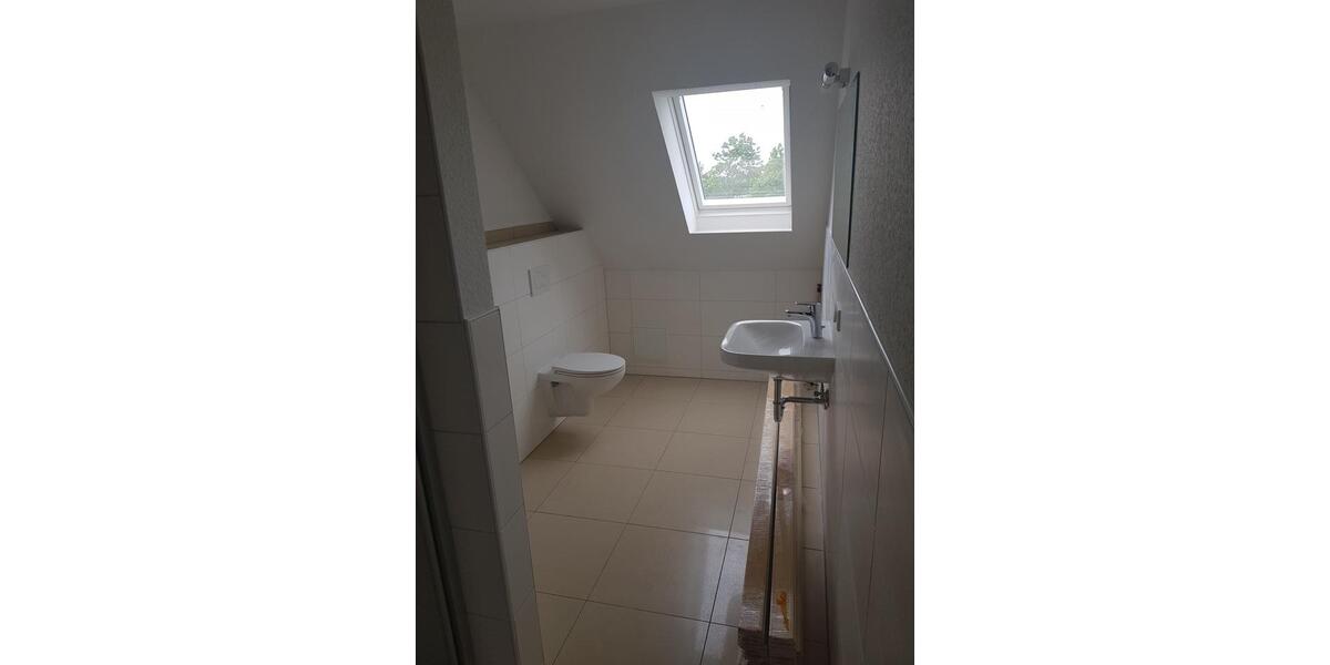 Dachgeschoßwohnung Bredstedt - 3 Zimmer, 94 m&sup2;, 830&euro; | Angebot:26429245