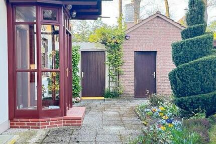 Haus Rehden - 4 Zimmer, 250 m&sup2;, 1.400&euro; | Angebot:26366786