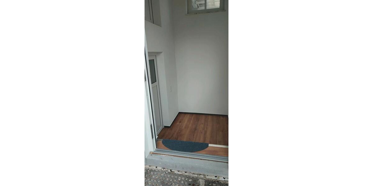 Etagenwohnung Amberg - 2 Zimmer, 110 m&sup2;, 1.700&euro; | Angebot:26658346