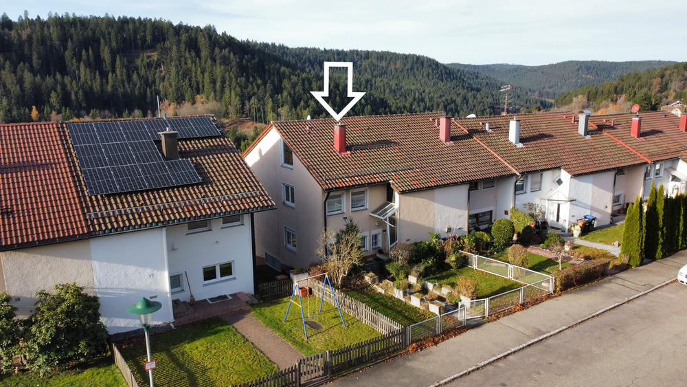 Reihenendhaus Freudenstadt - 5 Zimmer, 136 m&sup2;, 248.000&euro; | Angebot:25703627