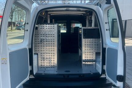 VW Caddy Maxi 99.984 km 16.999 &euro; München 81825