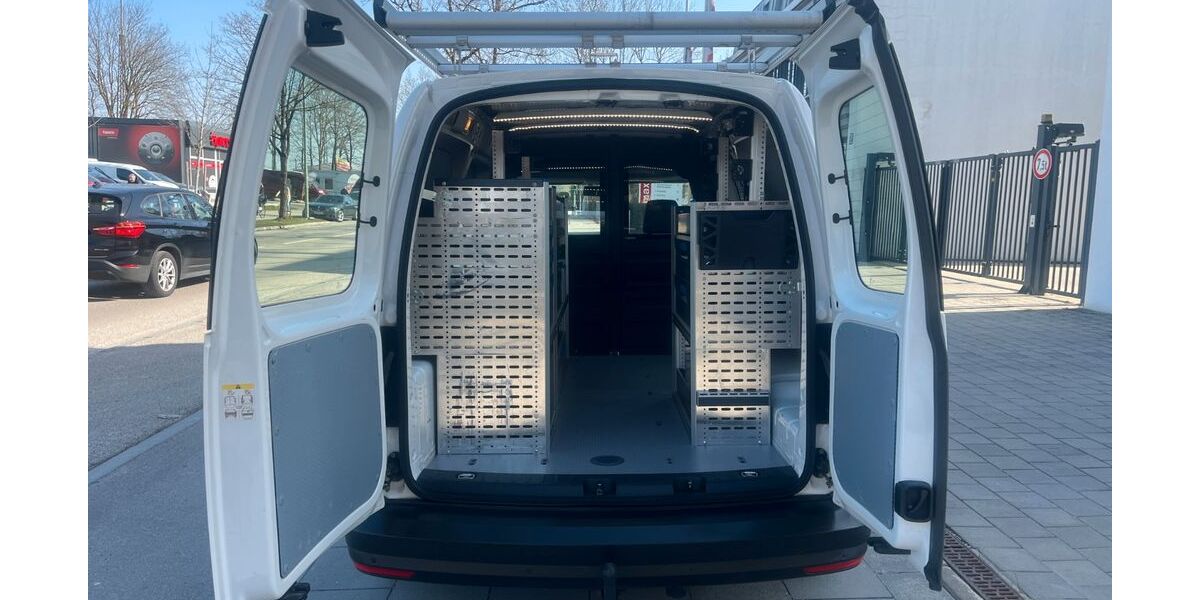 VW Caddy Maxi 99.984 km 16.999 &euro; München 81825