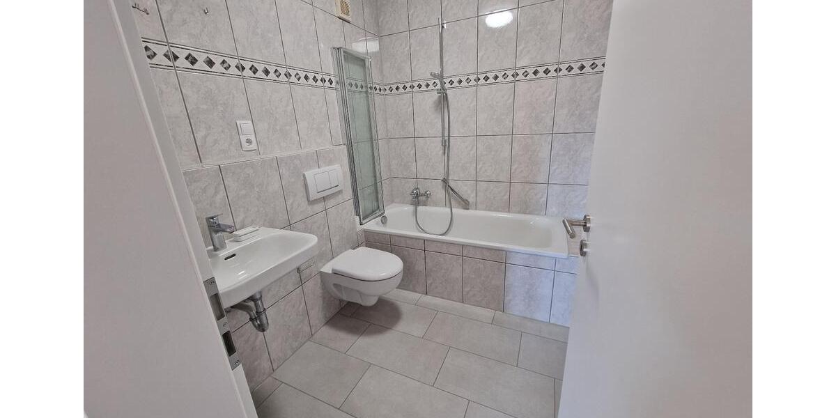 Etagenwohnung Kastellaun - 4 Zimmer, 90 m&sup2;, 650&euro; | Angebot:26674631