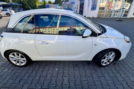 Opel Adam 57.500 km 7.250 € Berlin 10243