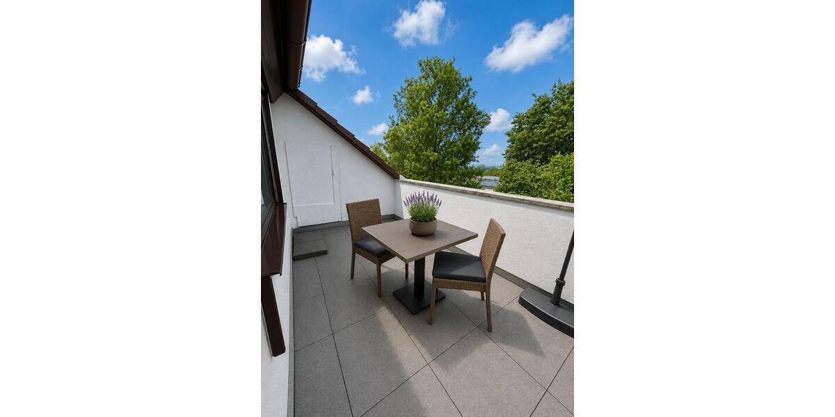 Dachgeschoßwohnung Öhringen - 3 Zimmer, 77 m&sup2;, 269.000&euro; | Angebot:26837812
