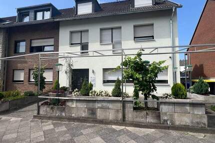 Hochwertiges Mehrgenerationenhaus in ruhiger Wohnlage 9 zimmer