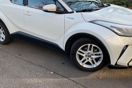 Toyota C-HR 49.878 km 19.490 &euro; berlin 13053