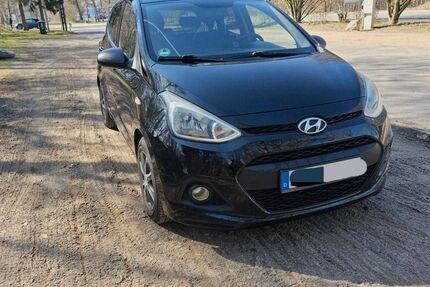 Hyundai i10 122.800 km 4.350 &euro; Trappenkamp 24610