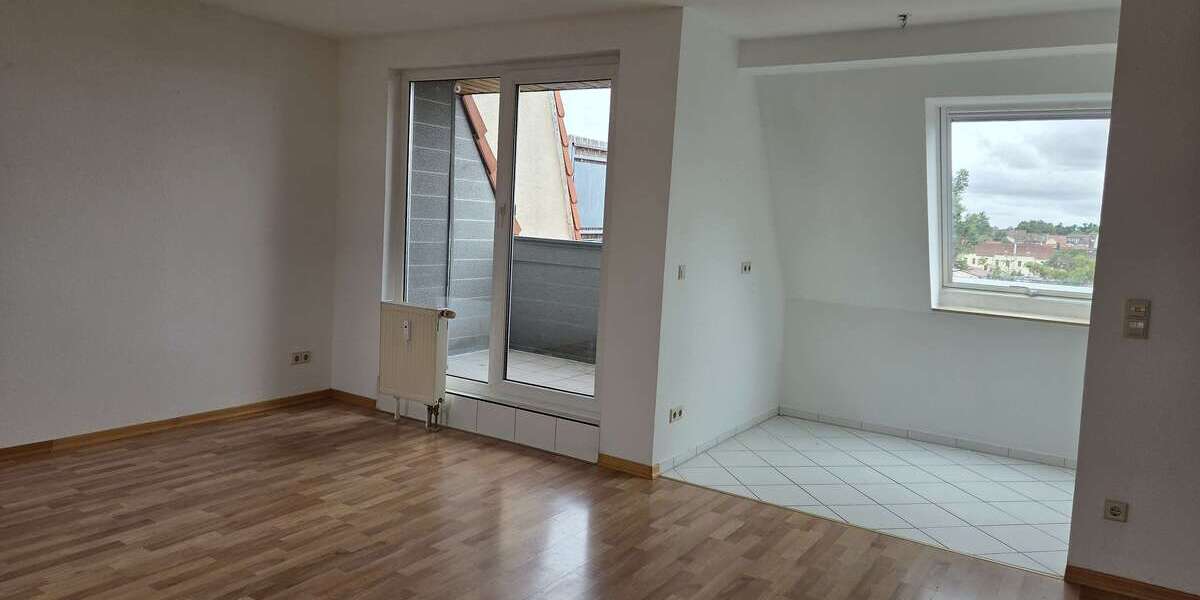Etagenwohnung Wurzen Altstadt - 2 Zimmer, 51 m&sup2;, 310&euro; | Angebot:27075732